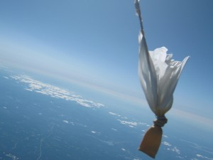 balloonsky Balloon w/ the earth as a background